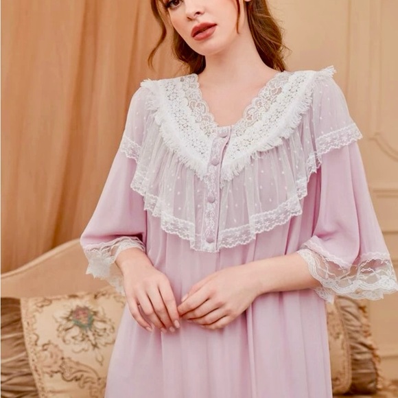 Beautiful Pink Lace Nightgown - Picture 2 of 13